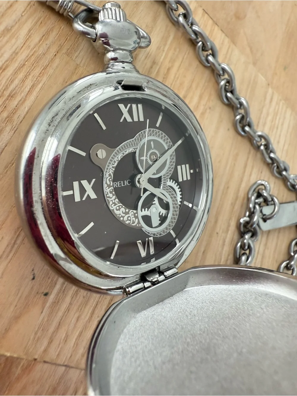 Relic mens vintage style silver tone pocket watch NEW BATTERY